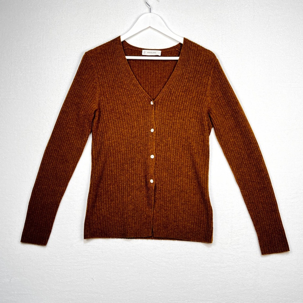 Everlane Cashmere Cardigan Sweater Womens M Brown Rust Ribbed Quiet Luxury Soft